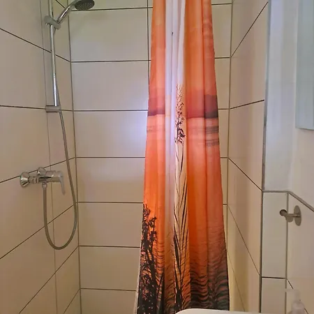 Gartenhaus In Ruhiger Und Geschuetzter Suedlage Casa vacanze